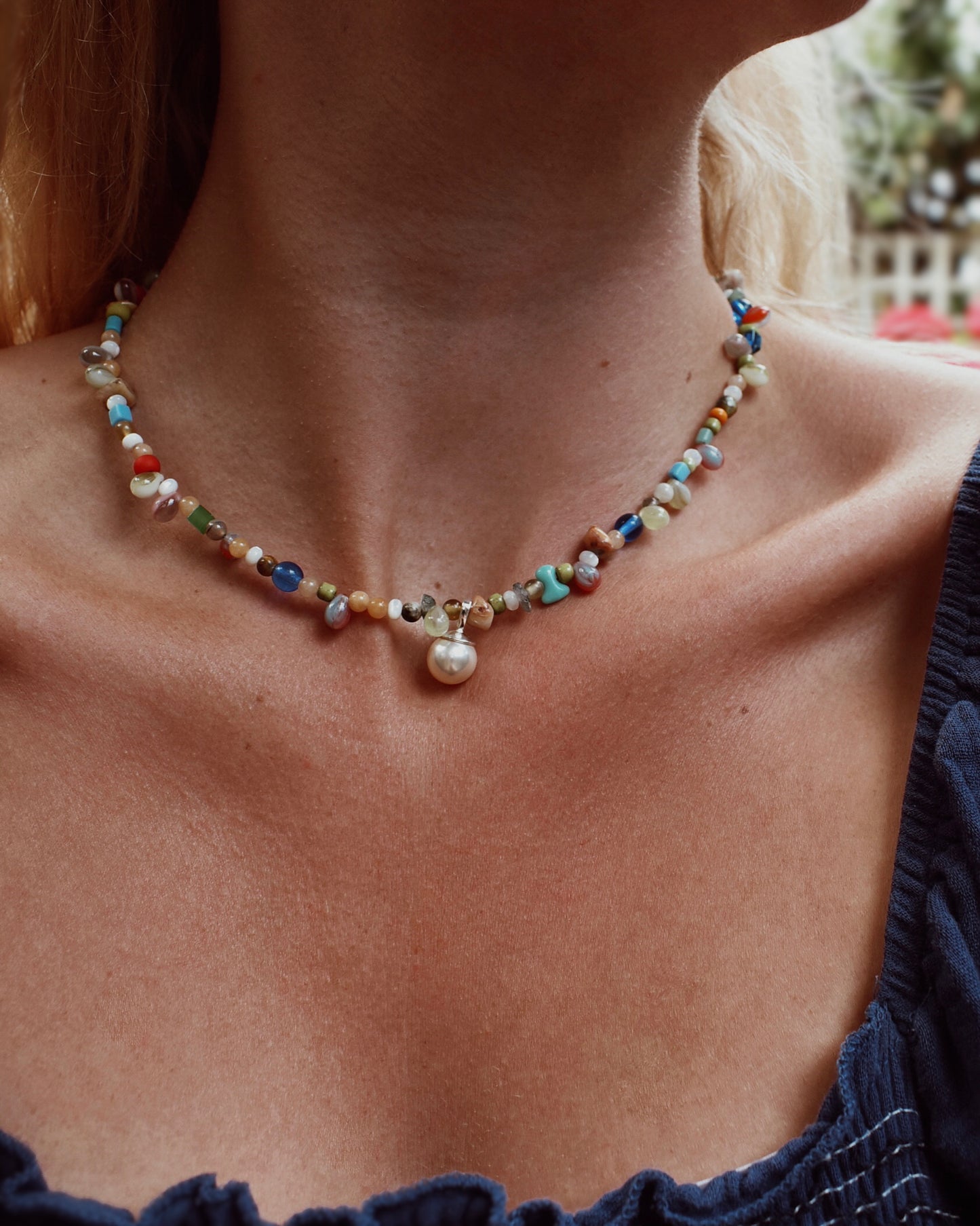 Multicoloured Pearl Pendant Necklace