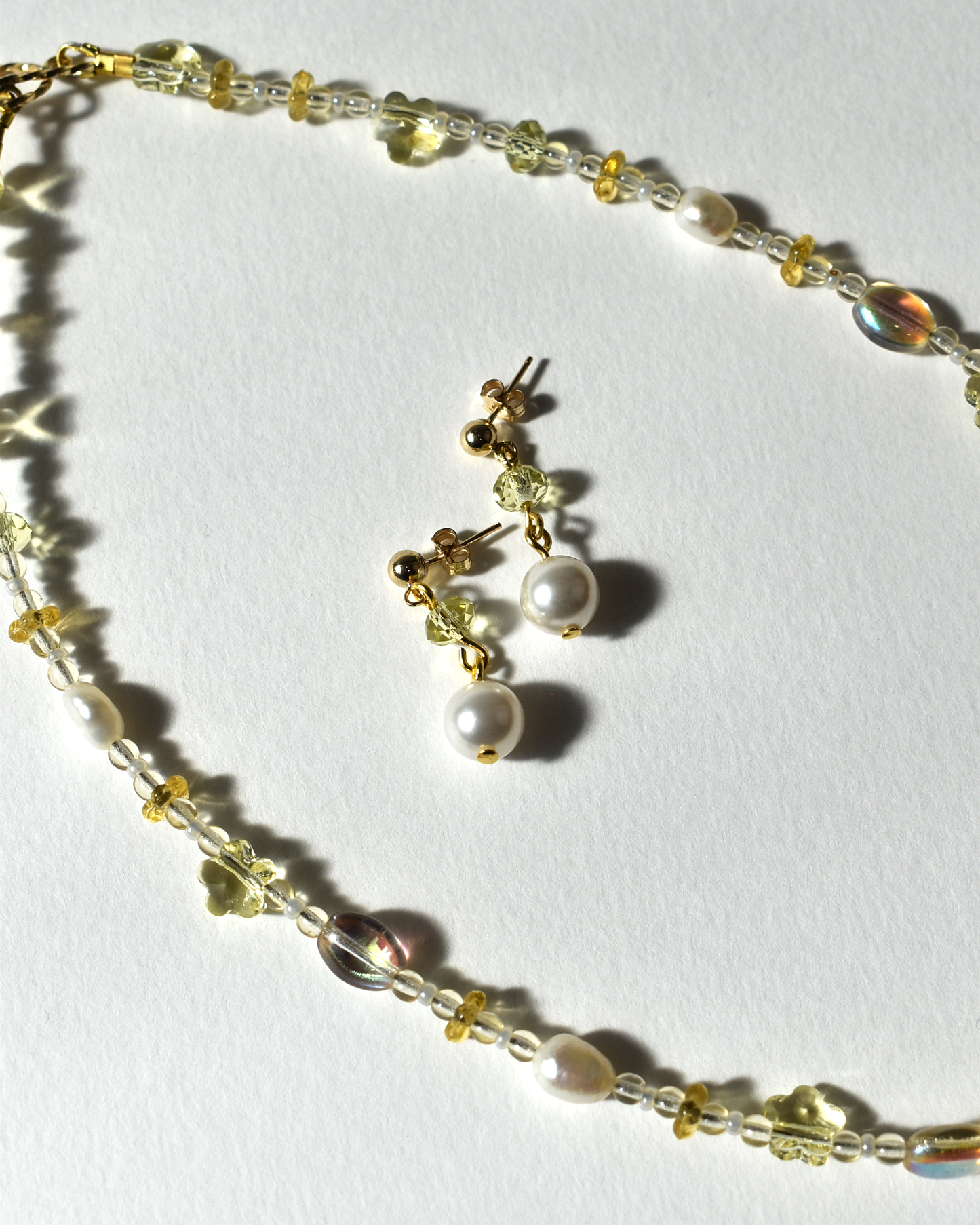 Butter Yellow Floral Pearl Bead Necklace