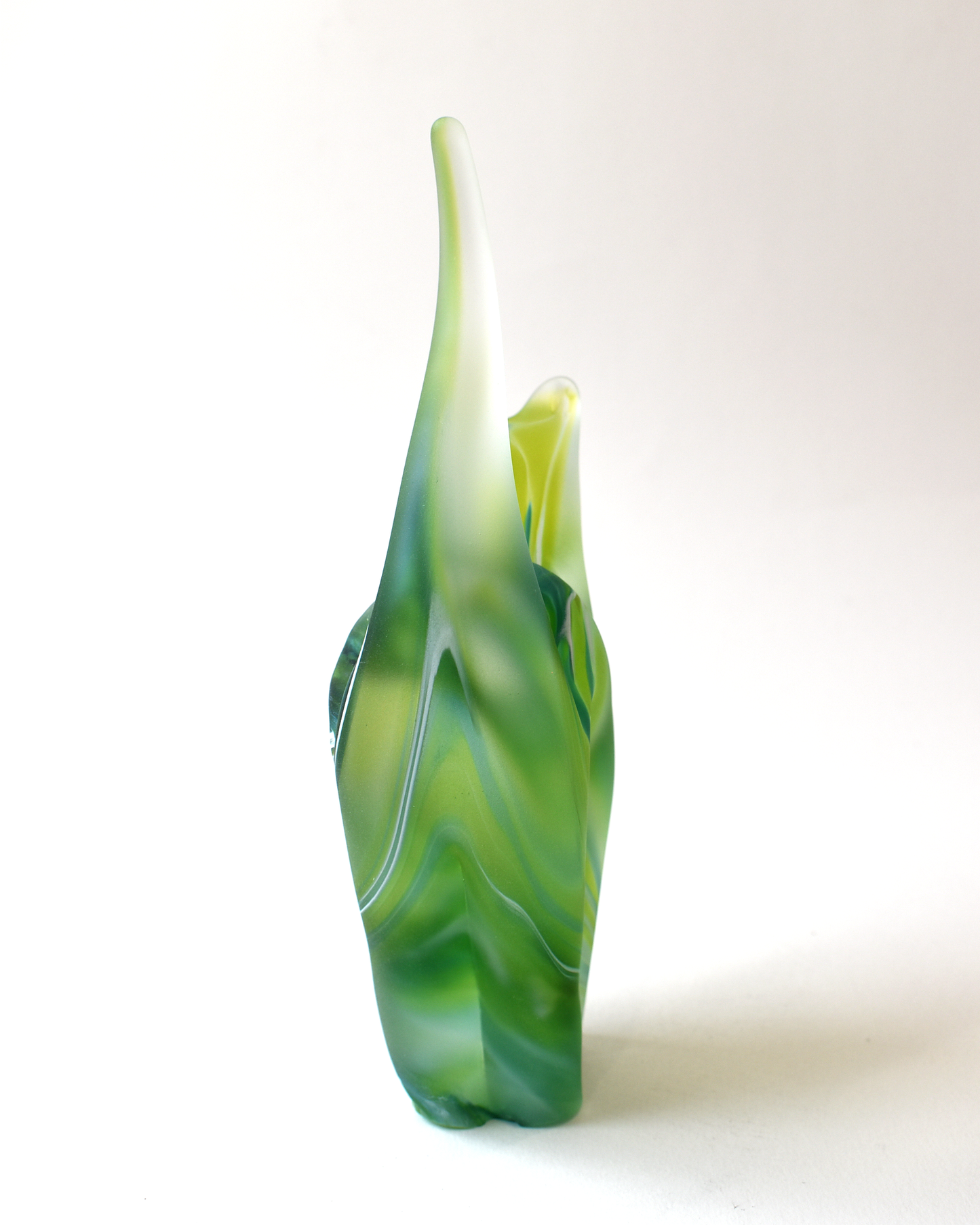 Green Watercolour Frosted Glass Cat (M)