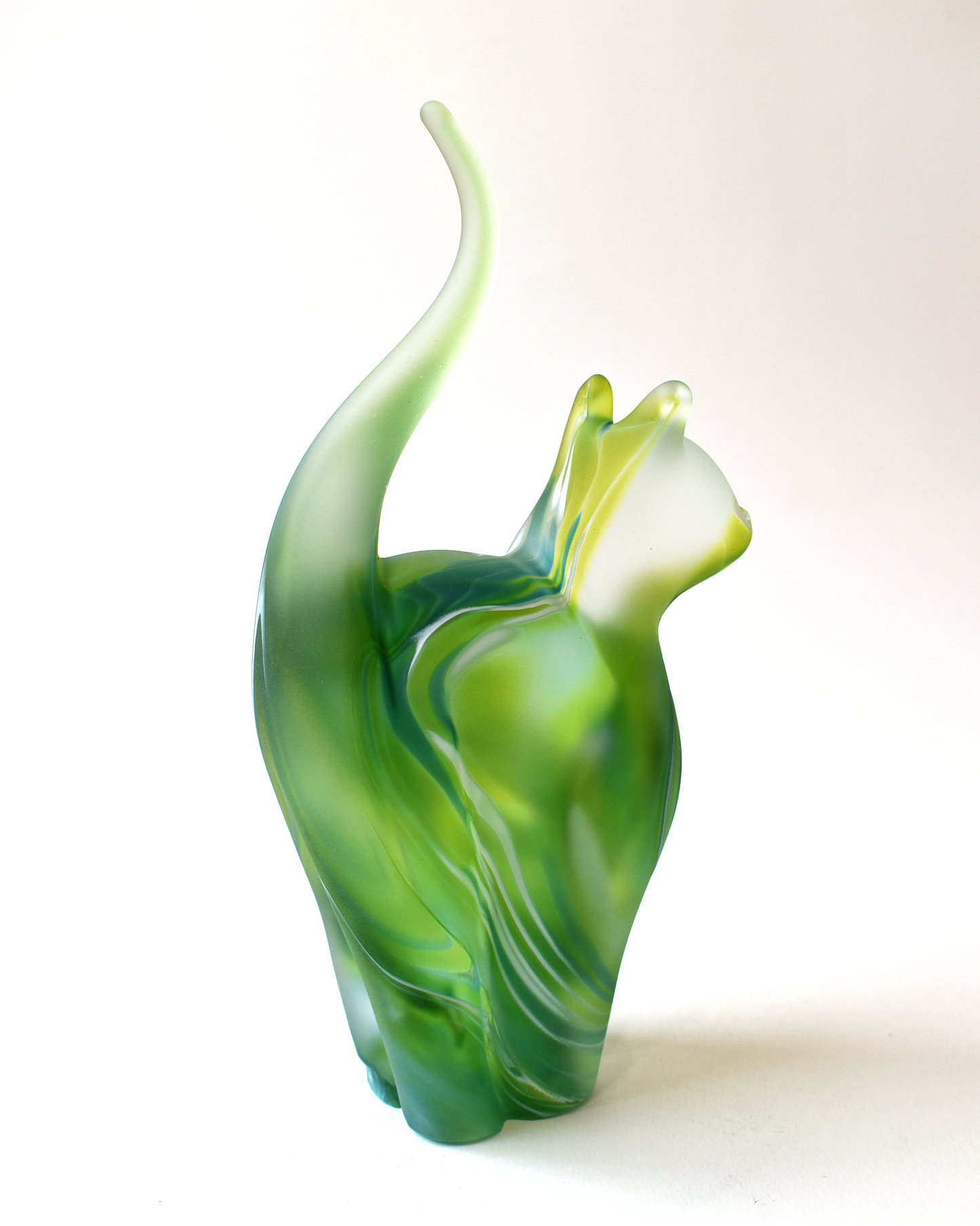 Green Watercolour Frosted Glass Cat (M)