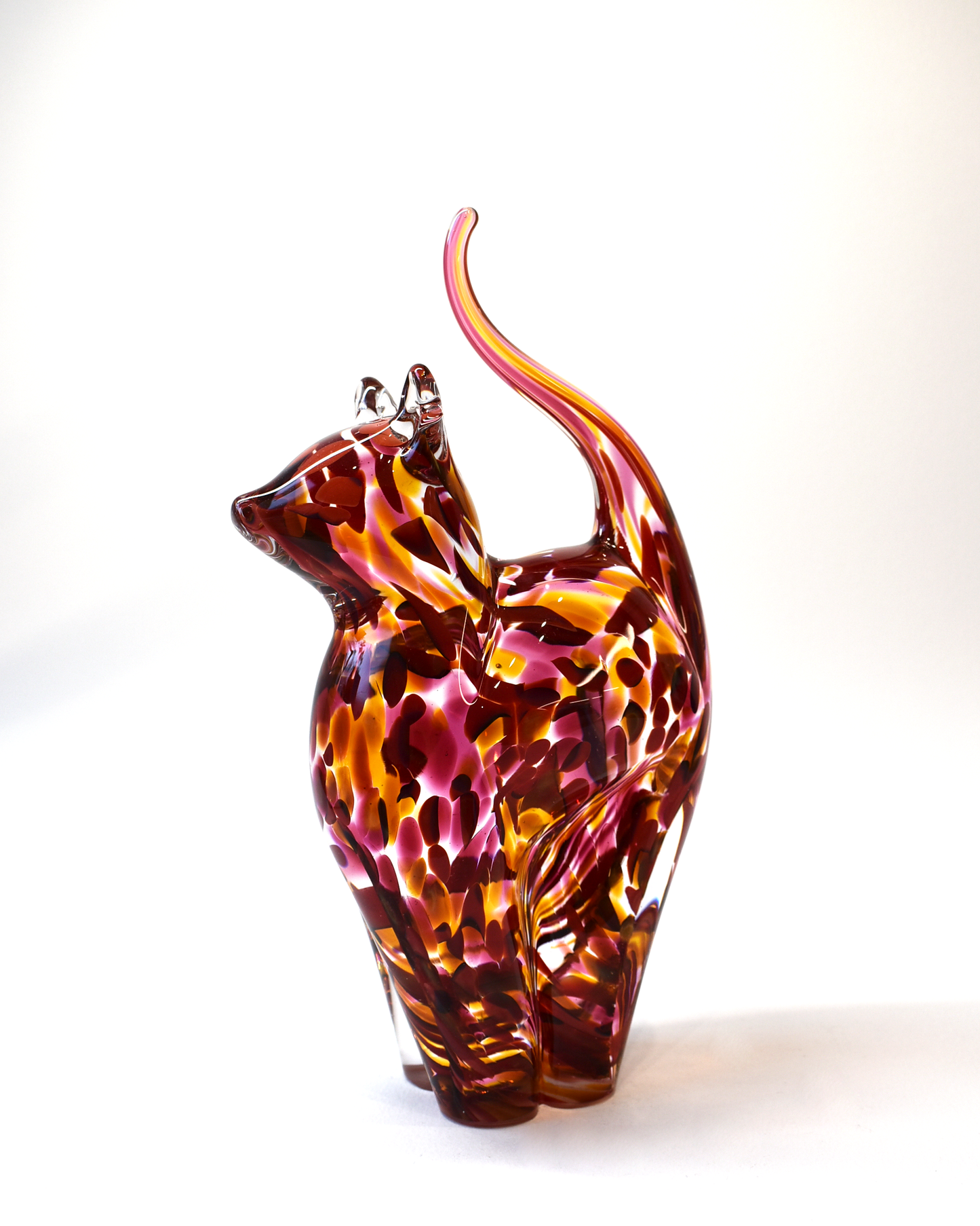 Ruby & Cranberry Streaky Glass Cat (L)