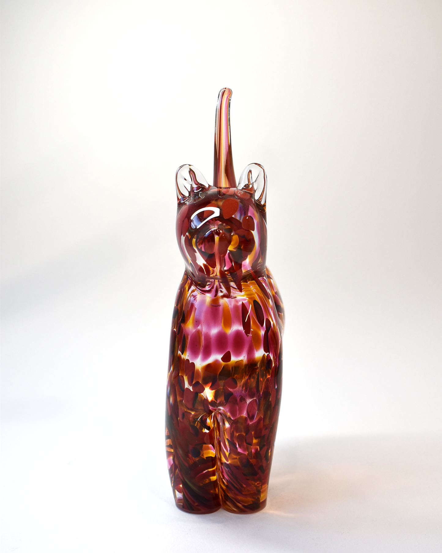 Ruby & Cranberry Streaky Glass Cat (L)