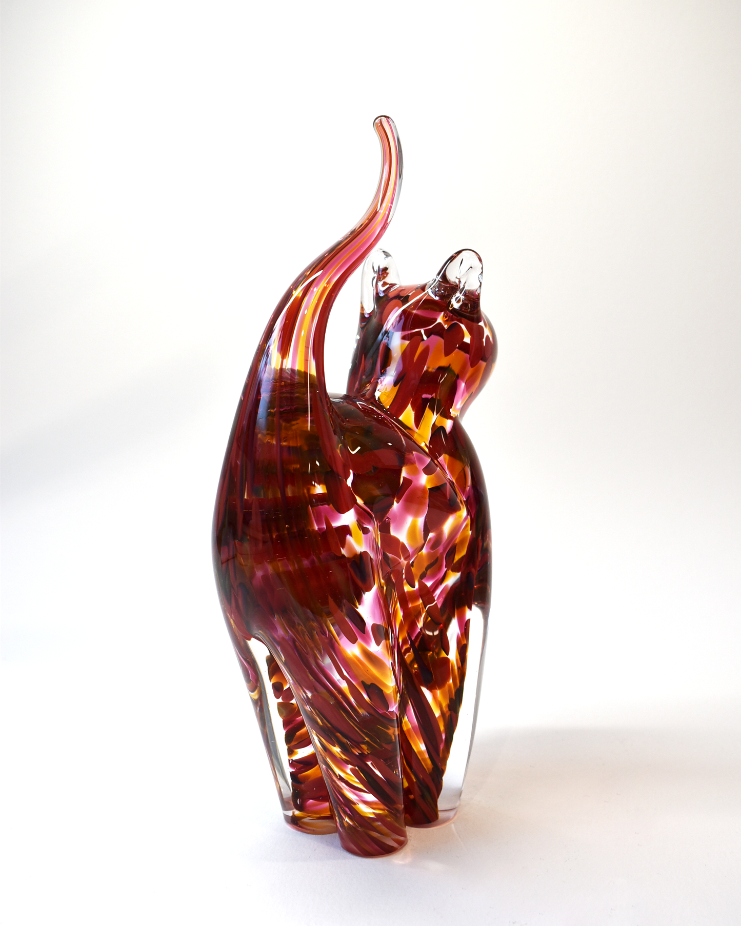 Ruby & Cranberry Streaky Glass Cat (L)