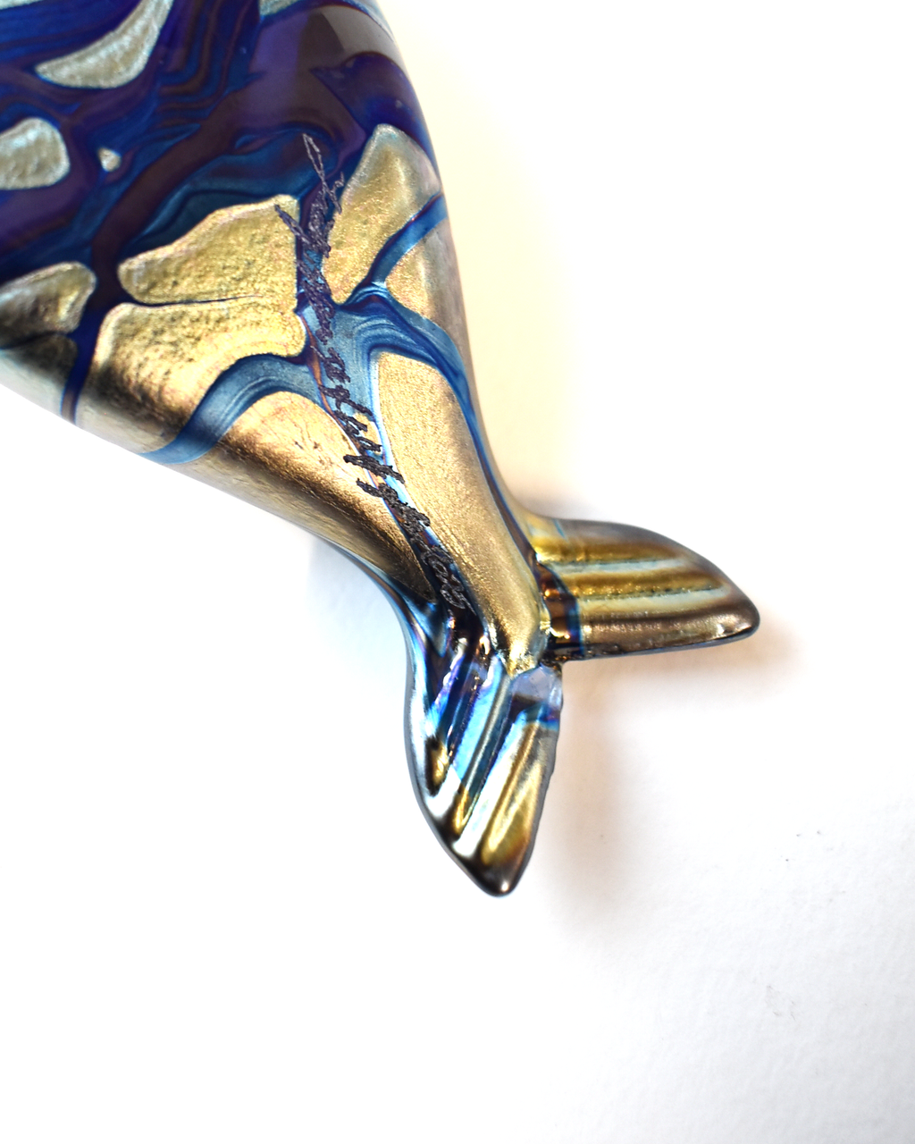 Blue Iridescent Spotted Glass Fish (M)