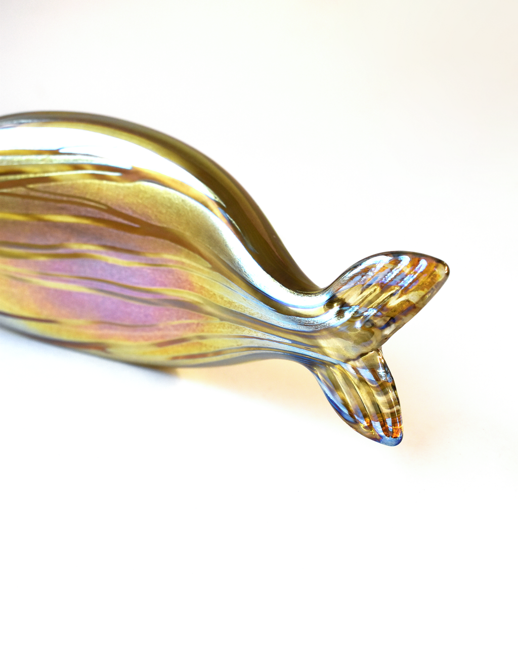 Gold Iridescent Striped Glass Fish (L)