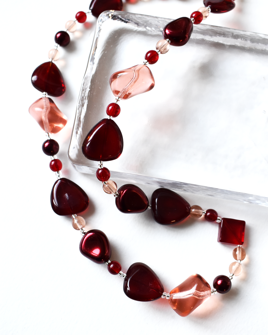 'Red Orchard' Crystal Pearl Beaded Necklace