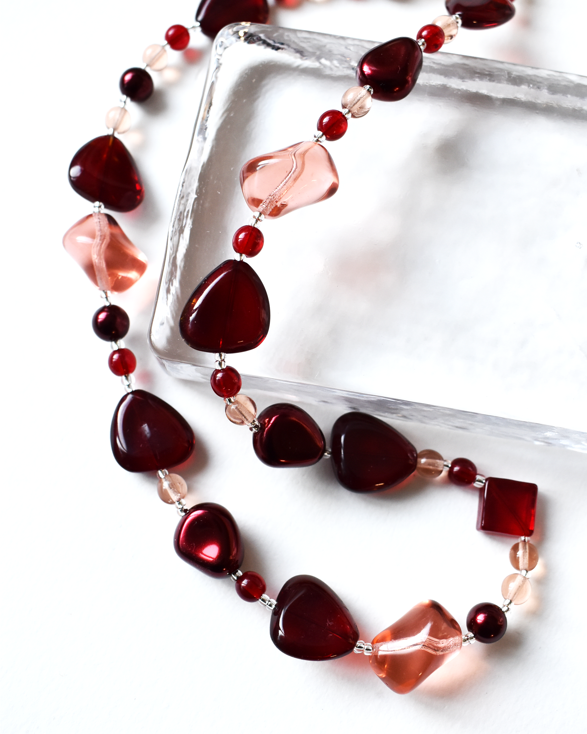 'Red Orchard' Crystal Pearl Beaded Necklace