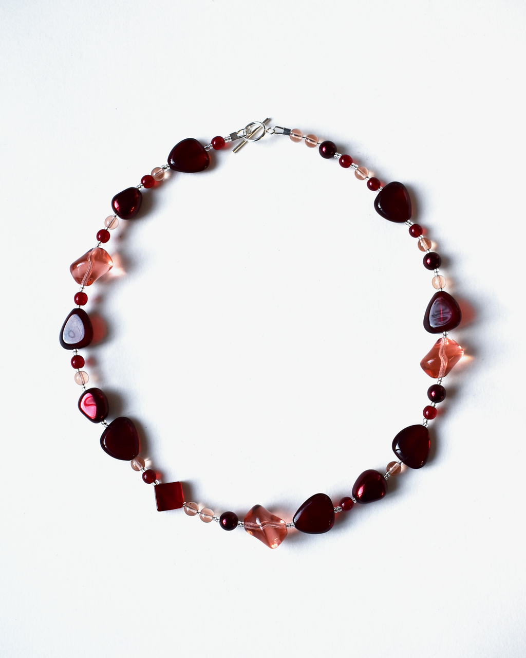 'Red Orchard' Crystal Pearl Beaded Necklace