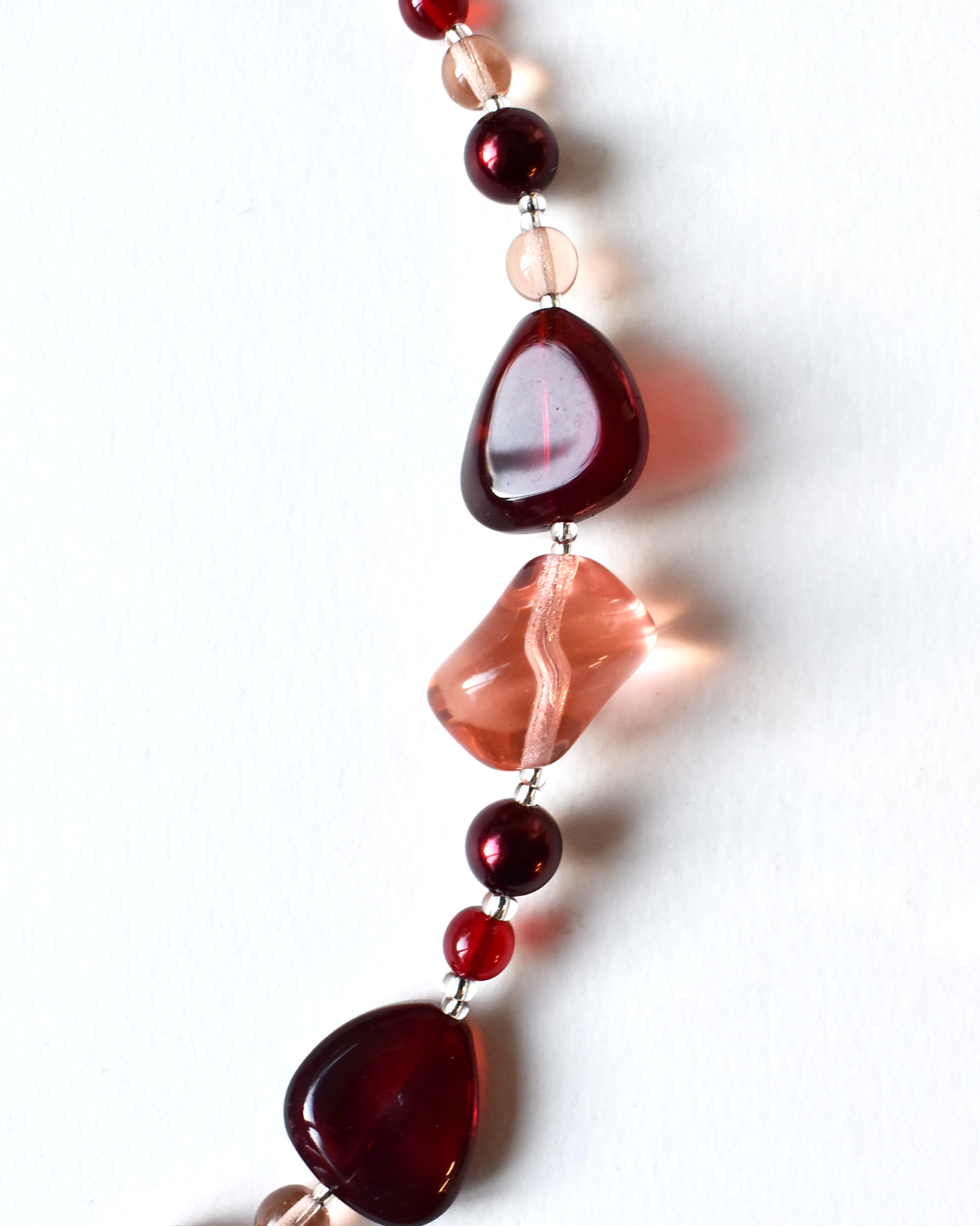 'Red Orchard' Crystal Pearl Beaded Necklace