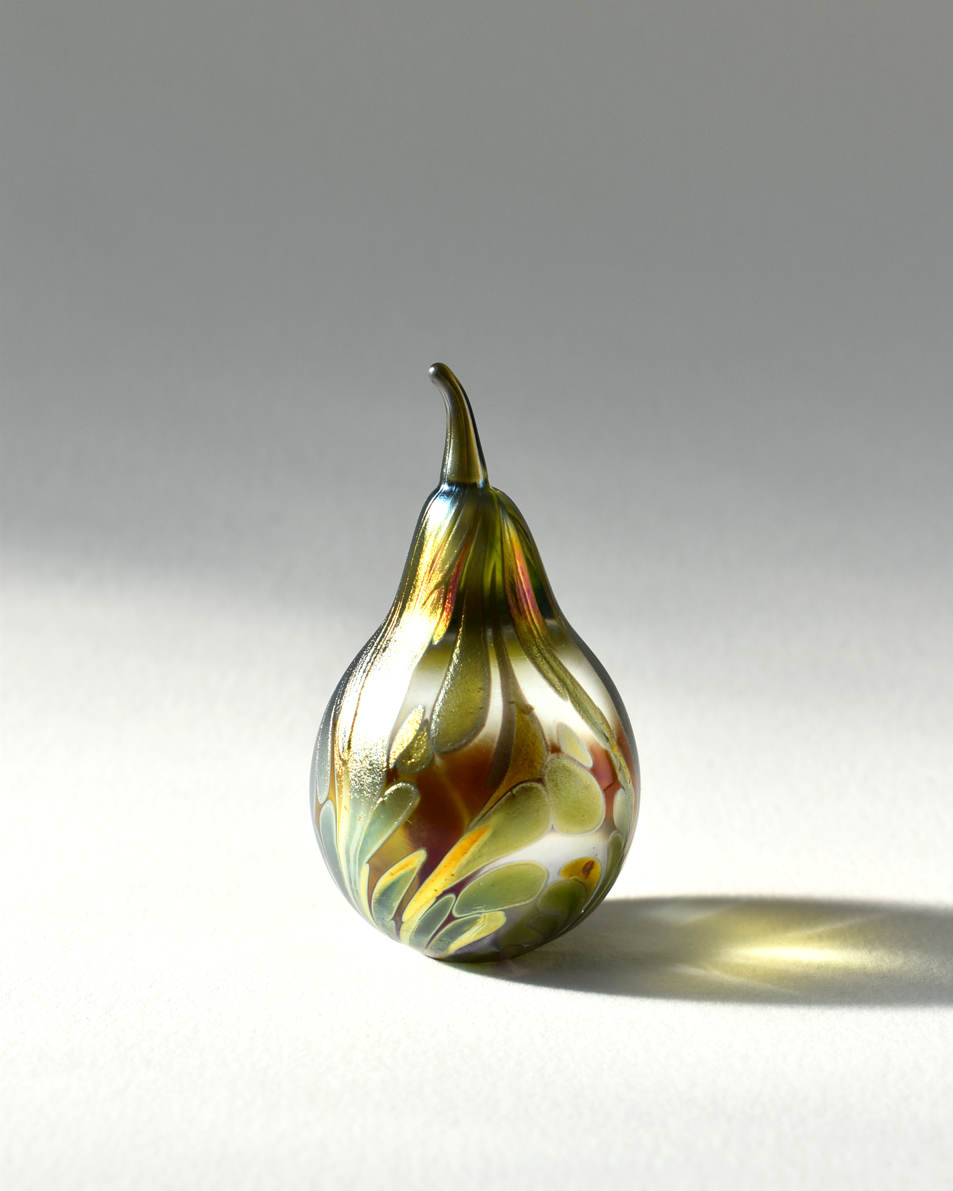 Featherspray Lime Blown Glass Pear (S)