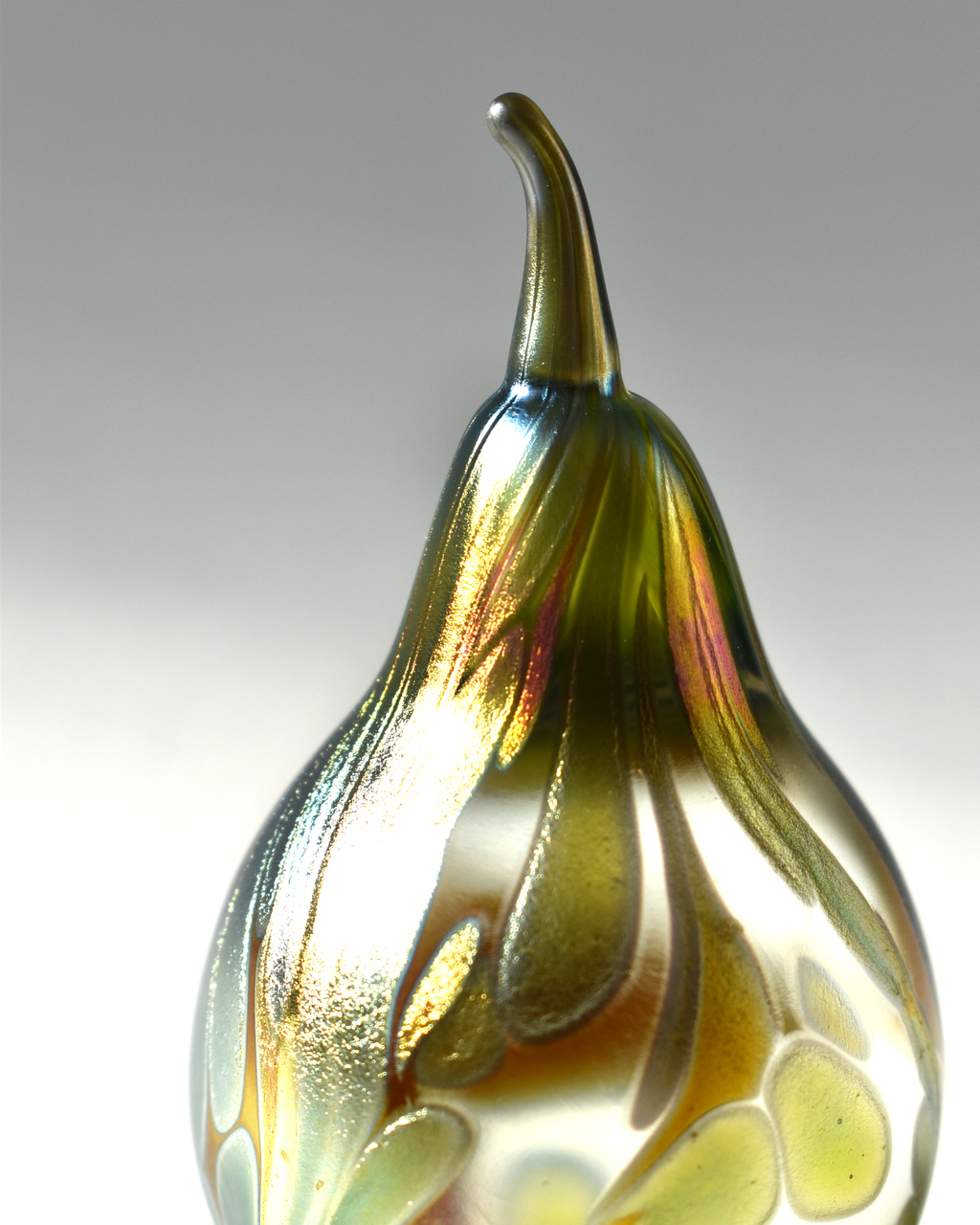 Featherspray Lime Blown Glass Pear (S)