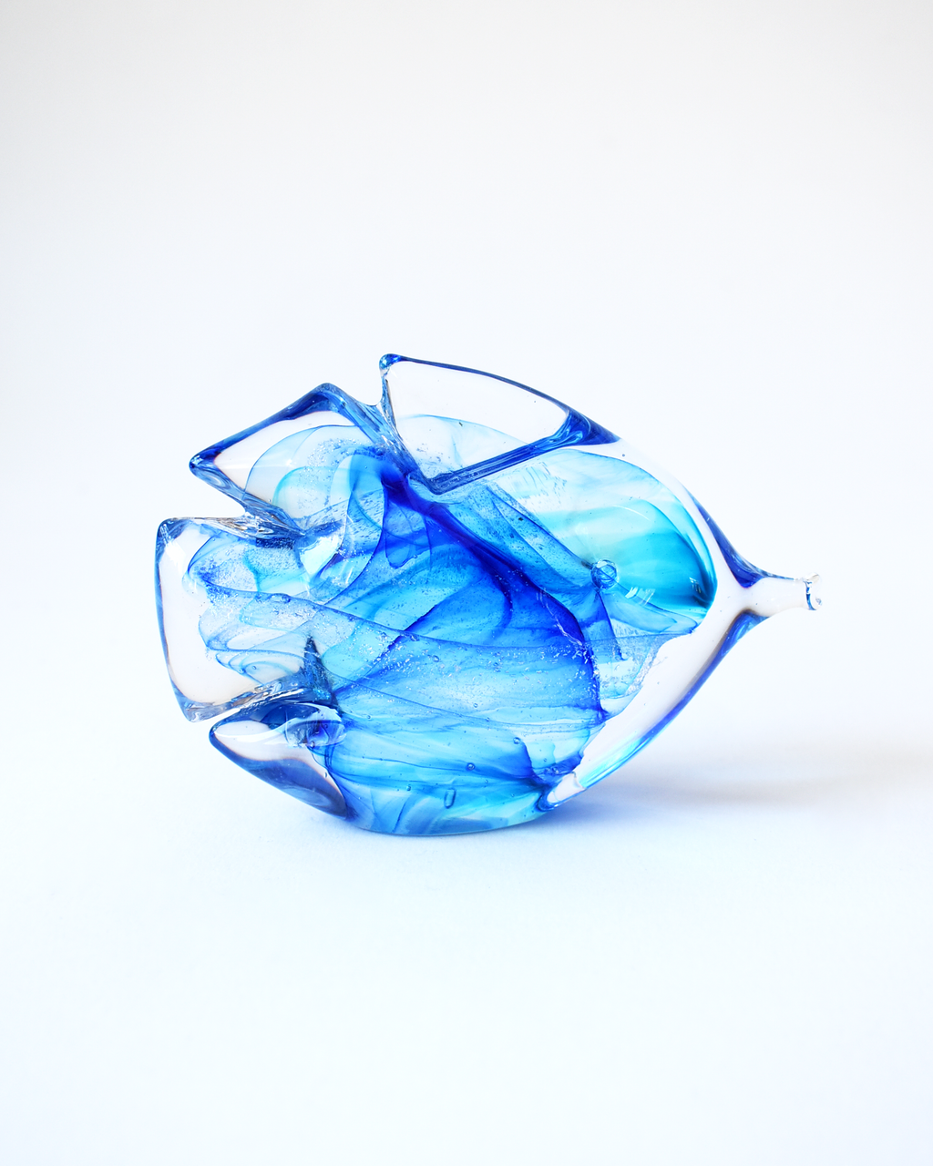 Streaky Blue Sparkle Glass Fish