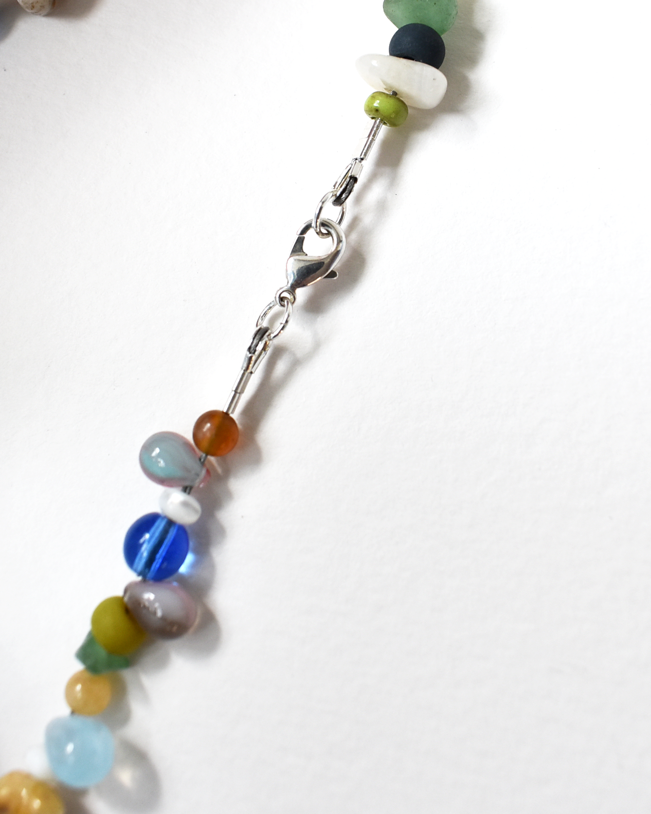Multicoloured Pearl Pendant Necklace