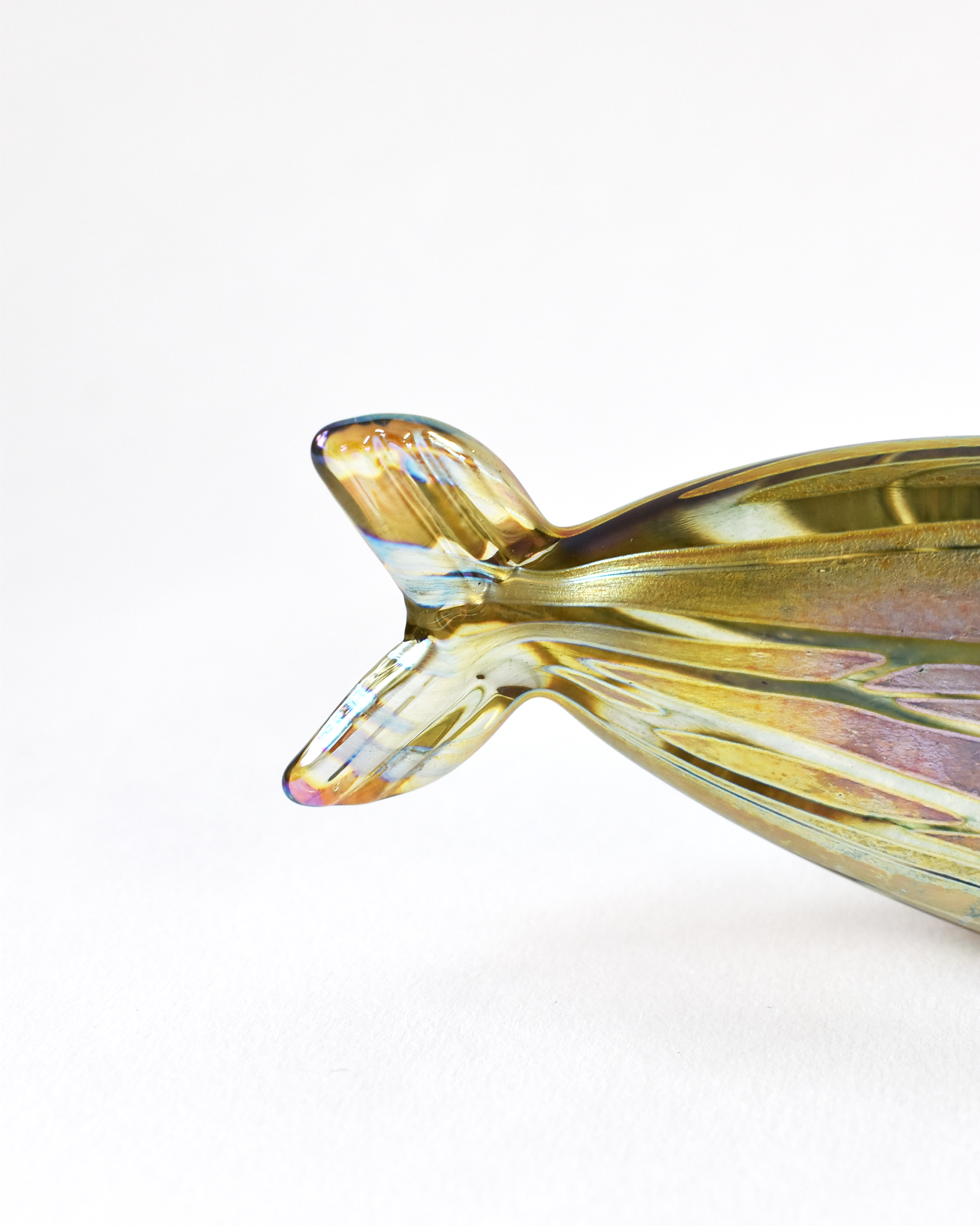 Gold Iridescent Striped Glass Fish (S)