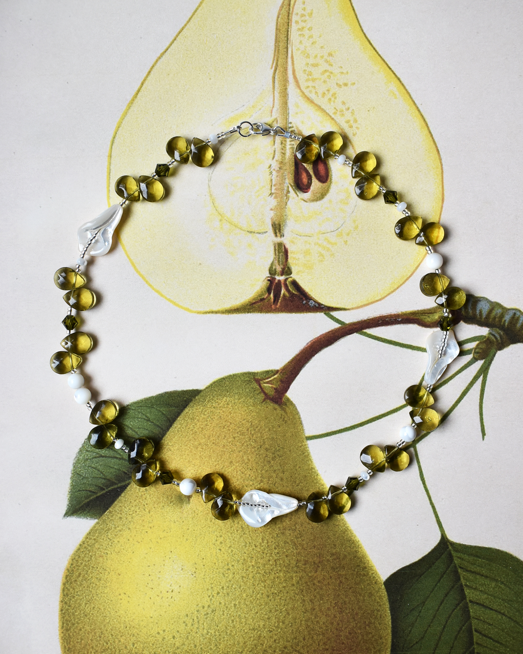 'Olive Green' Mother of Pearl Bead Necklace