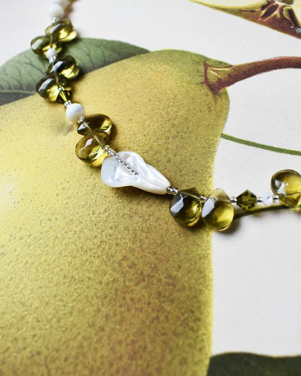 'Olive Green' Mother of Pearl Bead Necklace