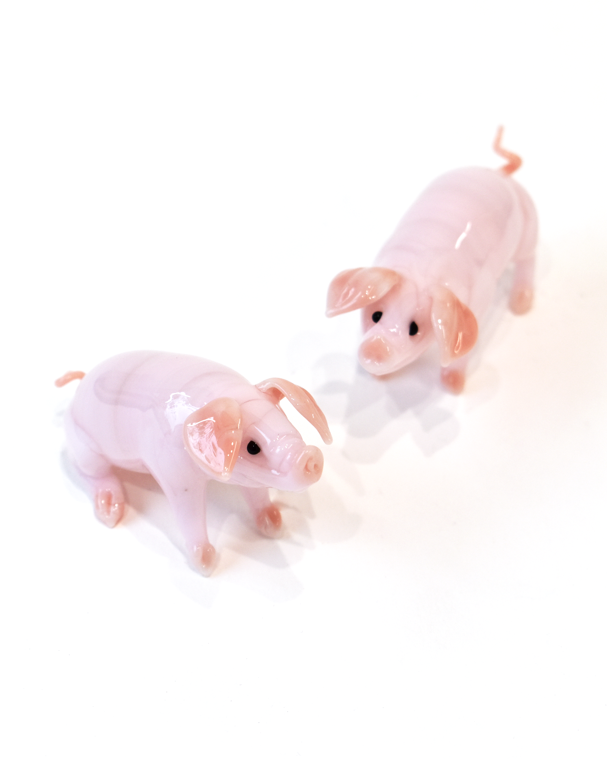 'Inquisitive Pink Piggy' Glass Sculpture