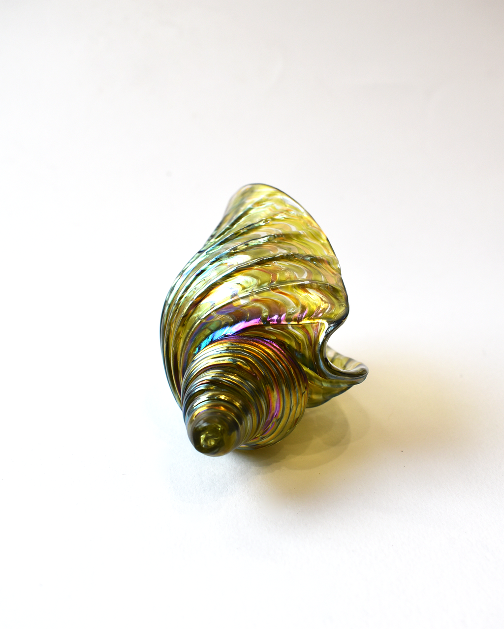 Lime Featherspray Glass Shell (L)
