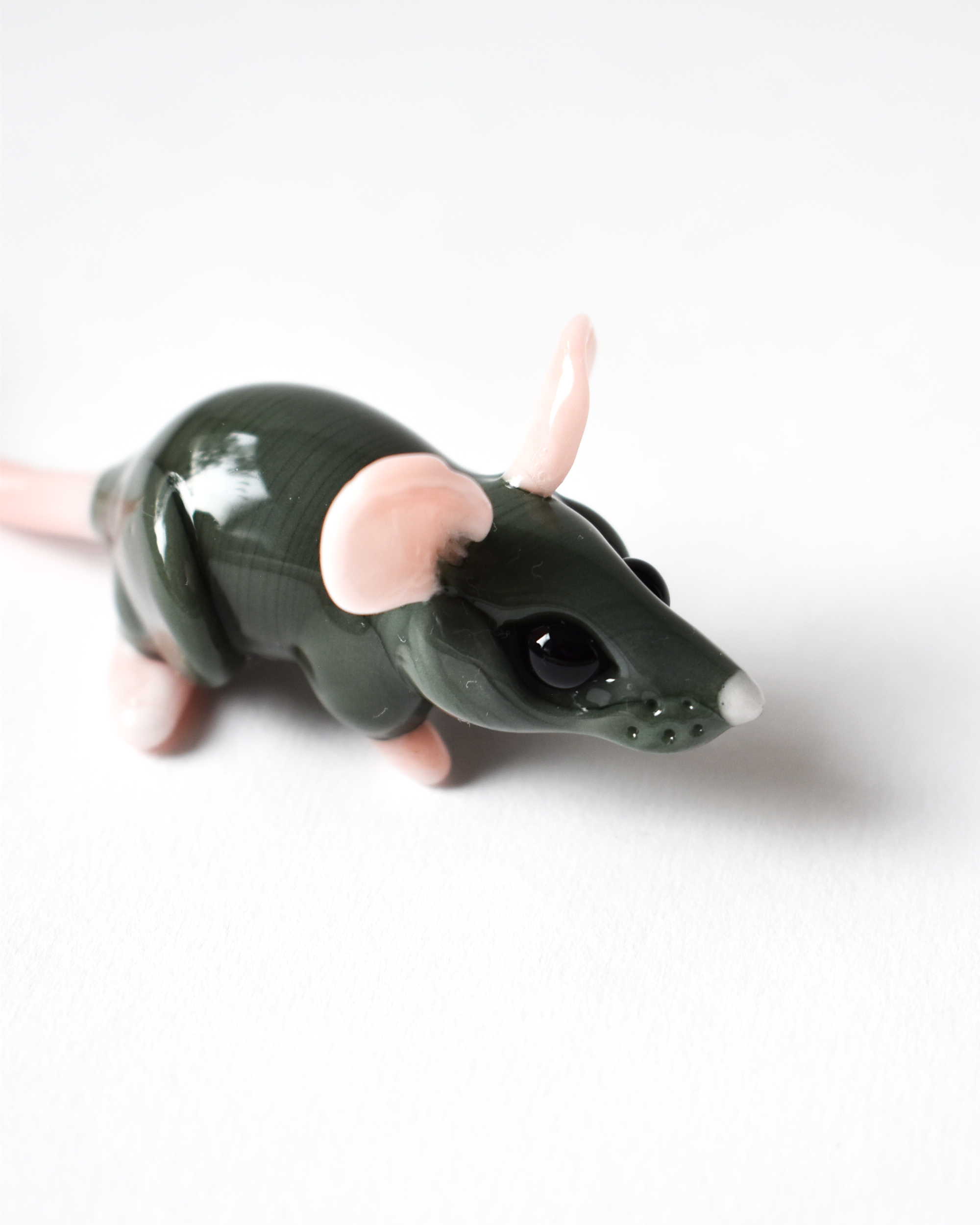 'Inquisitive Grey Mouse' Glass Sculpture