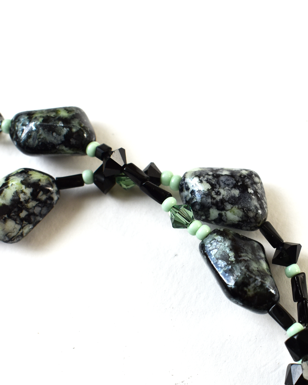 'Moss & Midnight' Agate Long Beaded Necklace