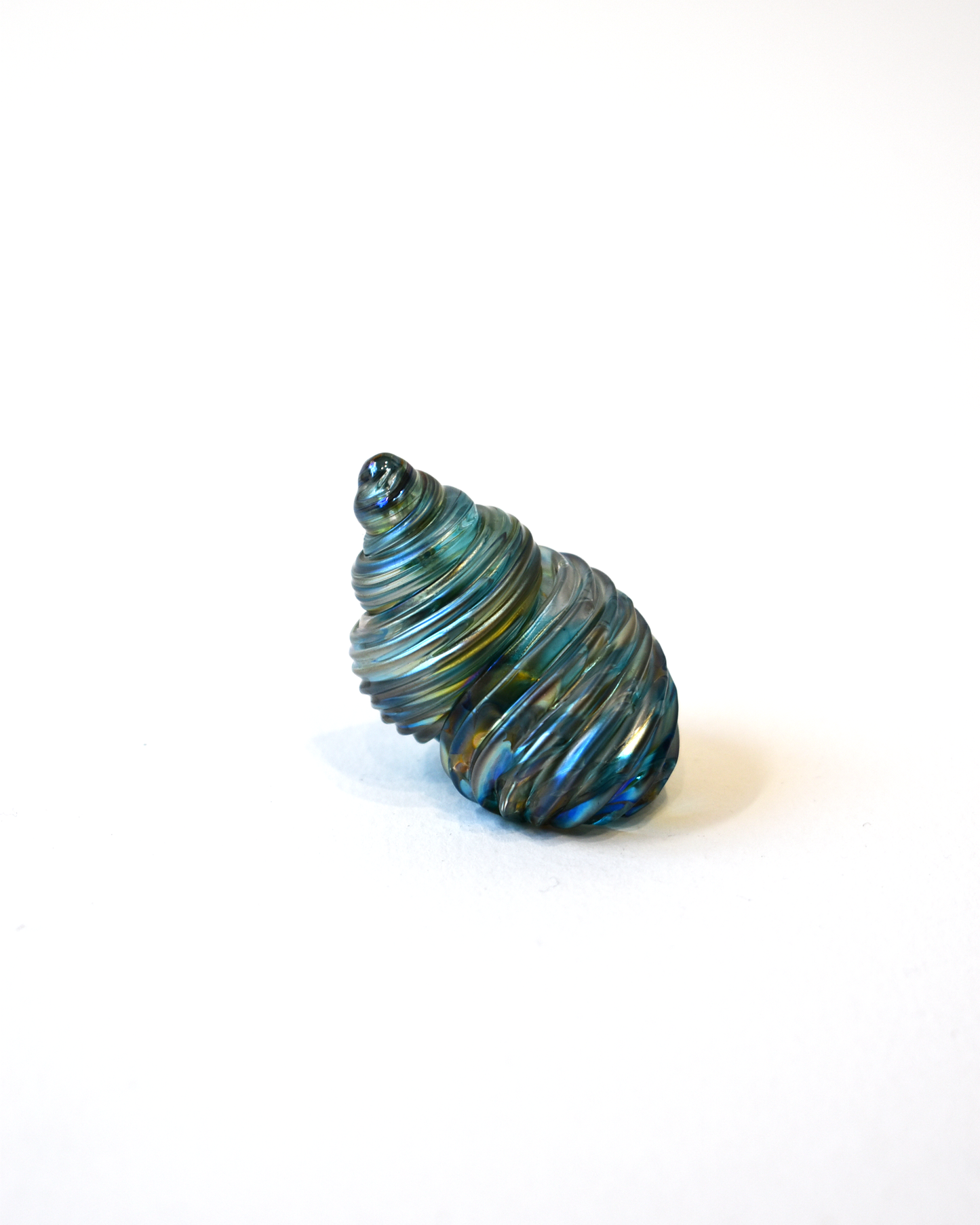 Conical Blue Featherspray Glass Shell (S)