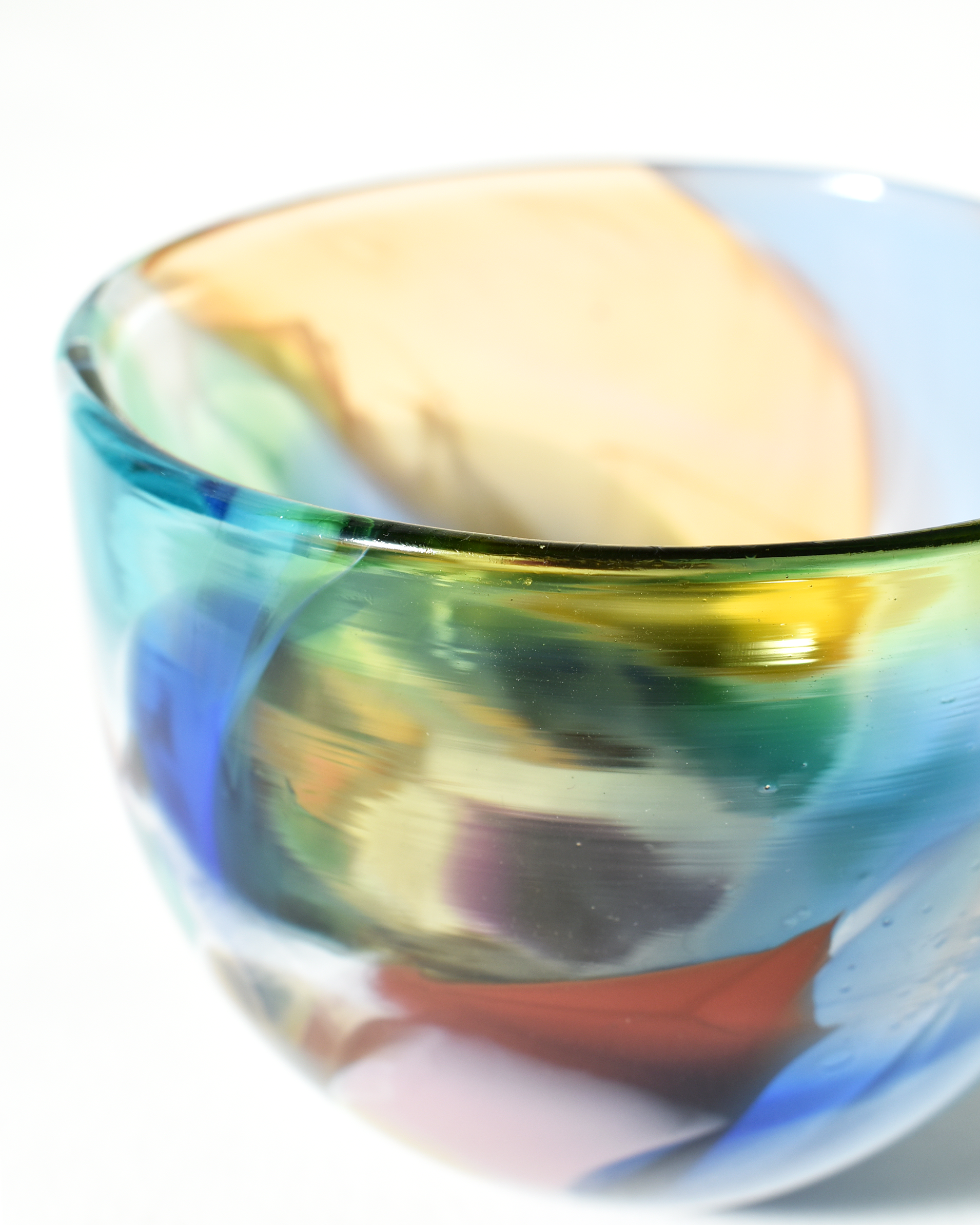 "Bold & Beautiful" Blown Glass Nut Bowl (S)