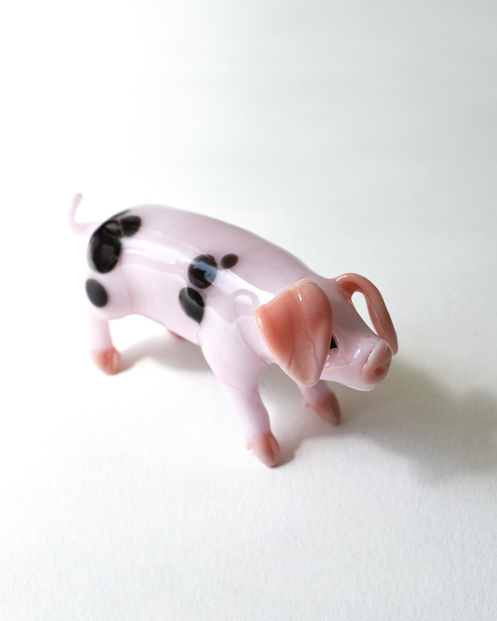 'Pink Spotted Pig' Glass Sculpture