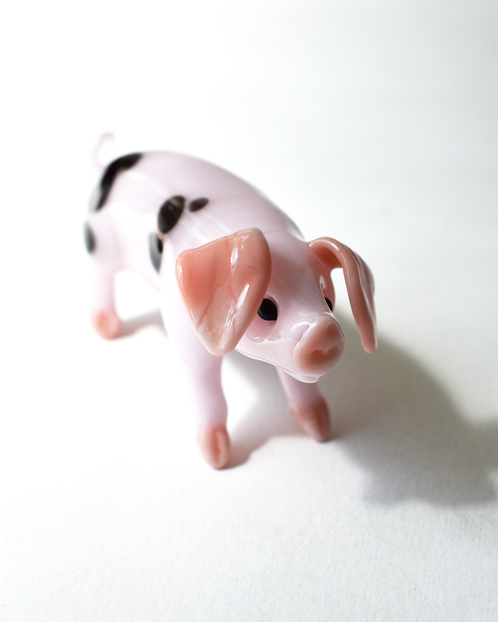 'Pink Spotted Pig' Glass Sculpture