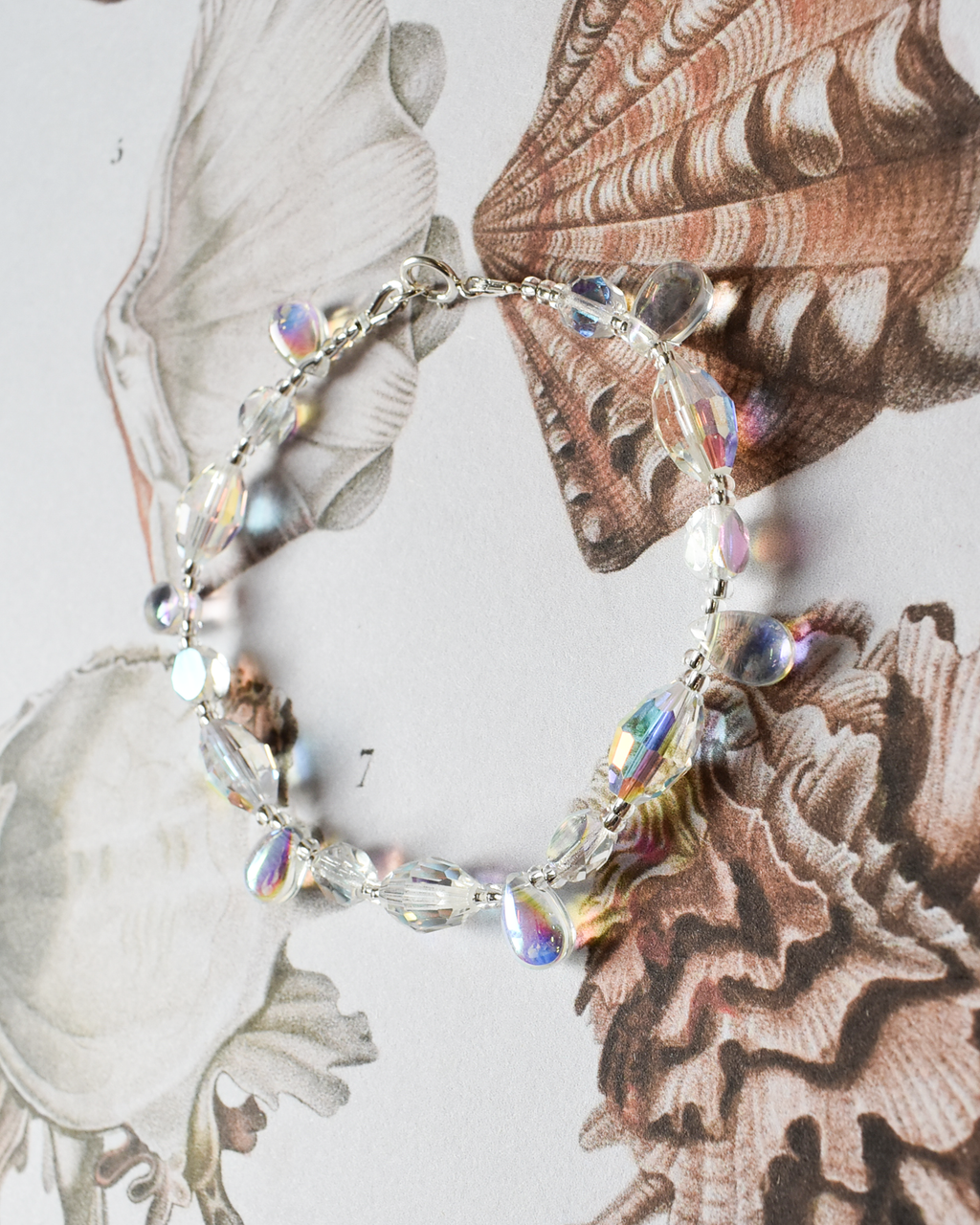 'Luminous Iridescence' Bead Bracelet