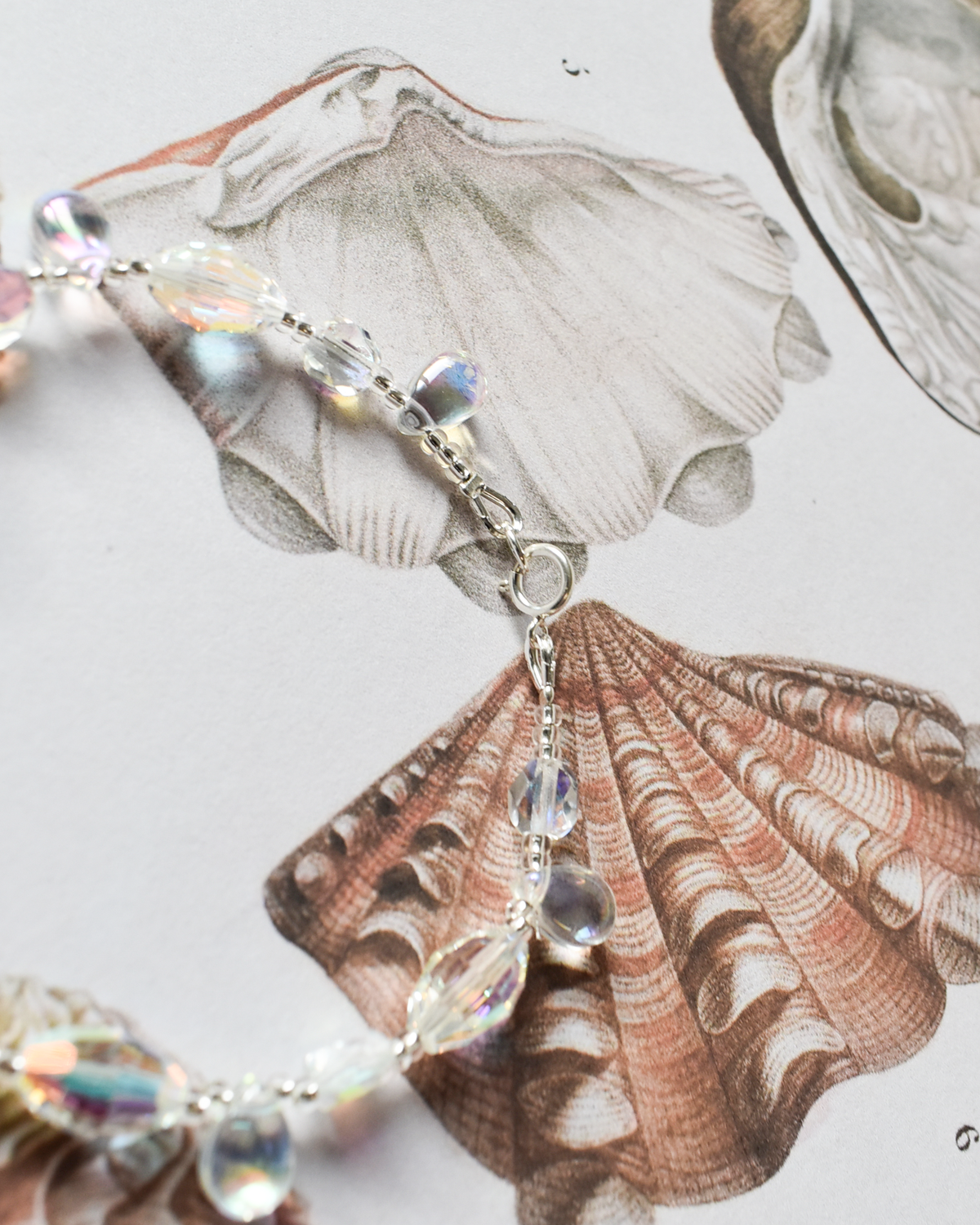 'Luminous Iridescence' Bead Bracelet