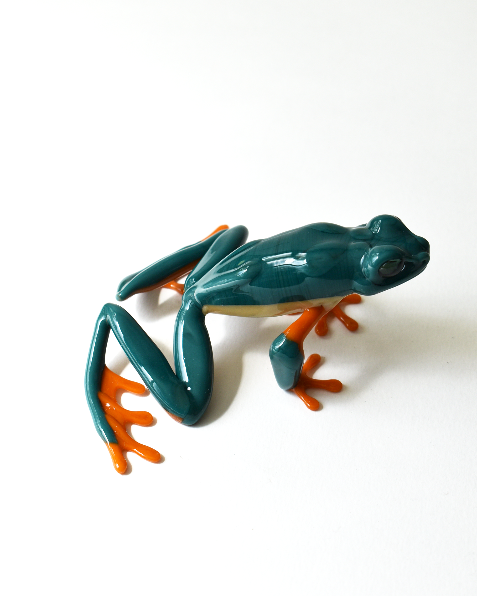 'Java Tree Frog' Lampwork Glass Sculpture