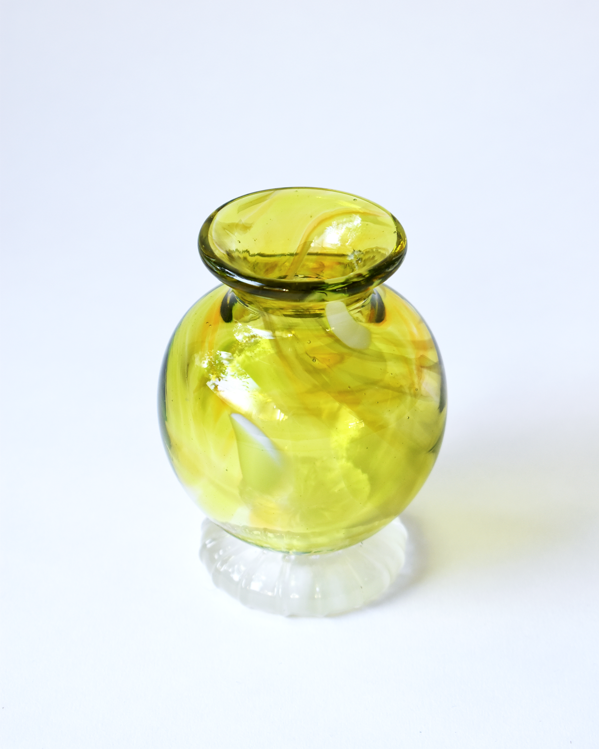 Vivid Lime Splash Blown Ink Pot (with Henry base)