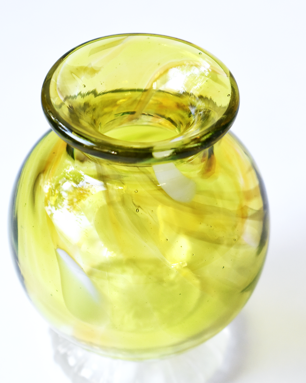 Vivid Lime Splash Blown Ink Pot (with Henry base)