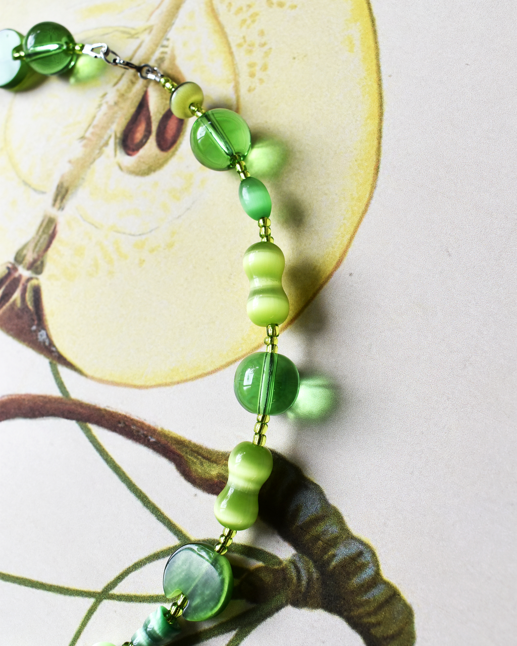 'Apple Greens' Bead Necklace