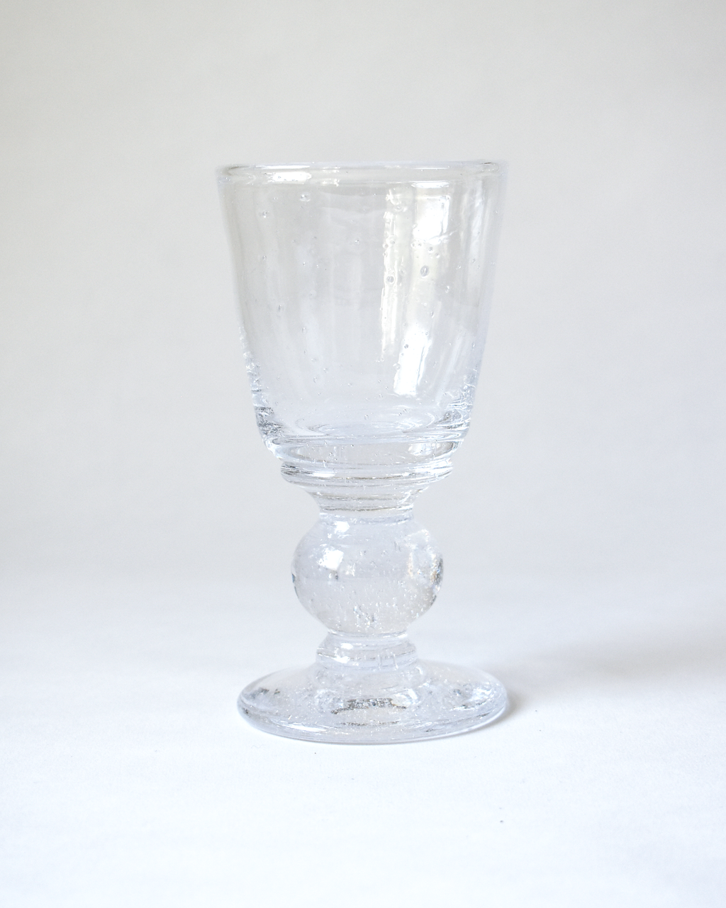 Mouthblown Clear Seedy 'Heritage' Elegant Wine Glass