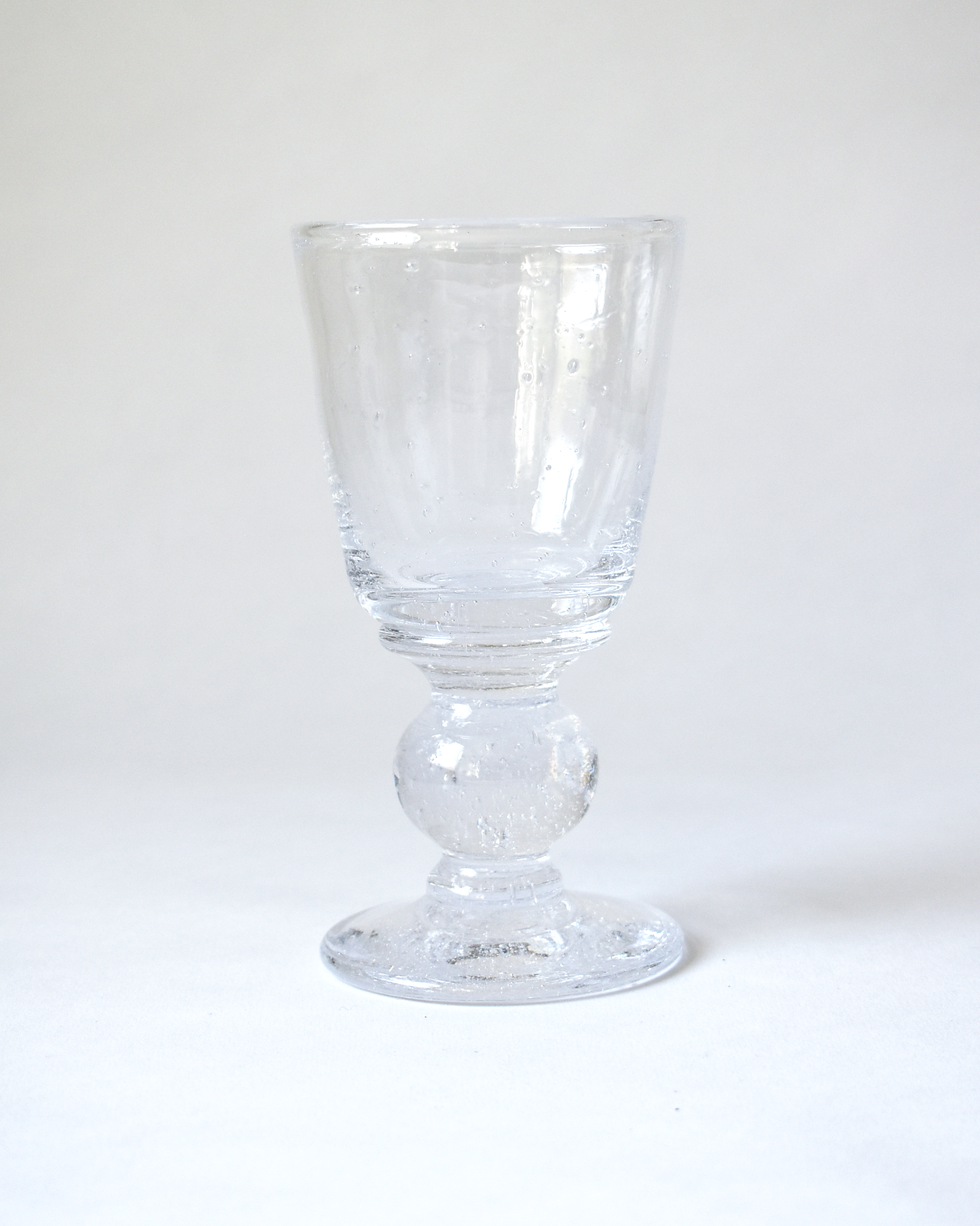 Mouthblown Clear Seedy 'Heritage' Elegant Wine Glass