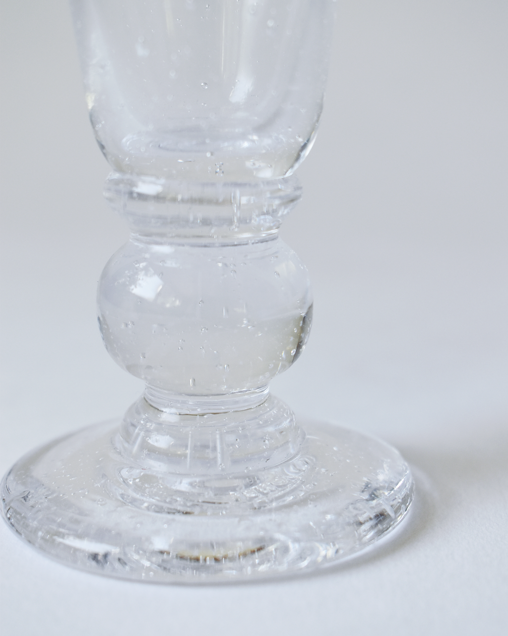 Mouthblown Clear Seedy 'Heritage' Champagne Glass