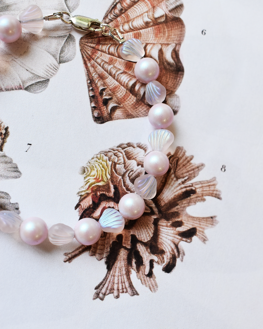 Soft Pink 'Shell & Pearl' Bead Bracelet