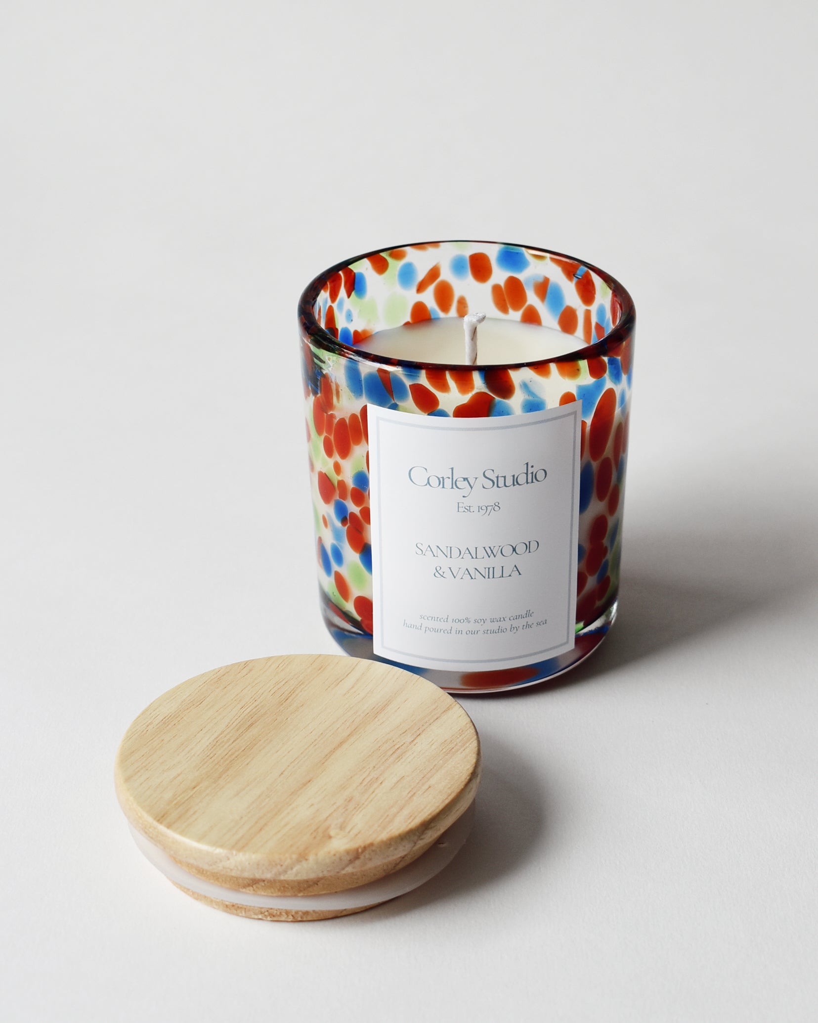 'Sandalwood & Vanilla' Scented Glass Candle (S)