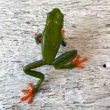 Load image into Gallery viewer, green-glass-tree-frog-handmade-unique-gift-animal-ornament-corley-studio-shop-deal-kent
